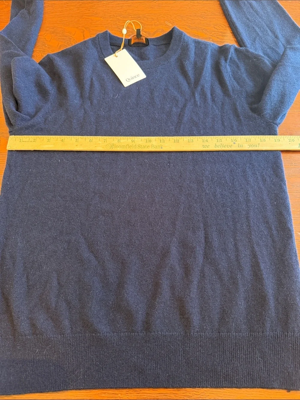 Quince Men's Dark Blue Cashmere Crewneck Sweater size small